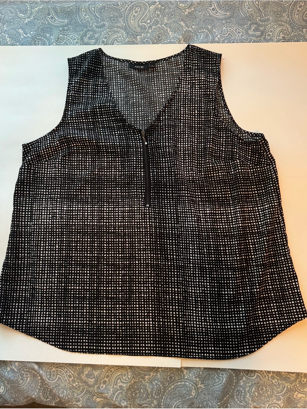 Apt. 9 Black & White Grid Print Zipper Front Sleeveless Blouse - XL